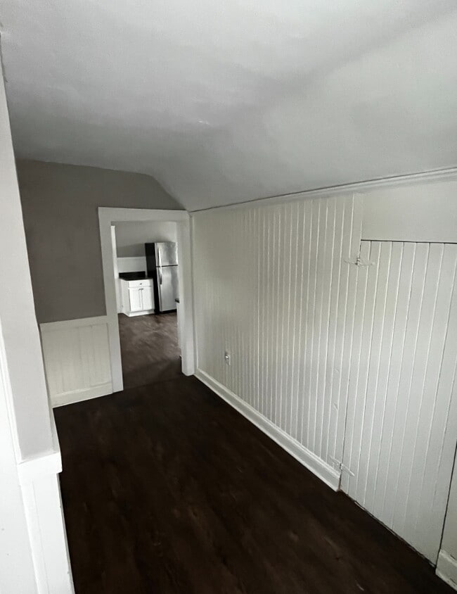 Building Photo - 2052 Fairview