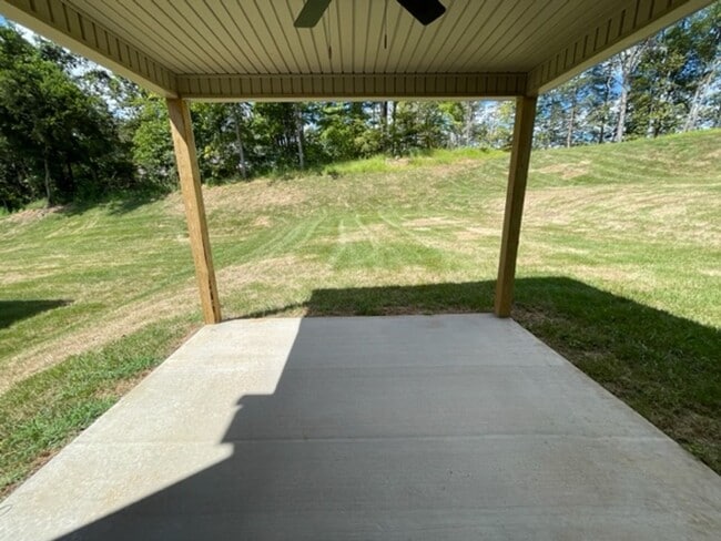 Photo - 3 Bedroom 2 1/2 Bathroom Home!