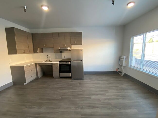 Photo - ADA accessible 1 bed 1 bath unit in fully renovated complex