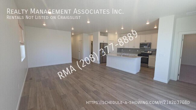 Photo - 566 W Lyra St