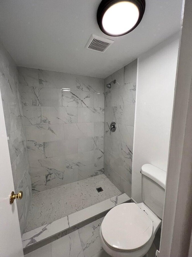 Photo - 6454 Red Pine Ln