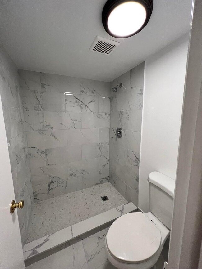 Photo - 6454 Red Pine Ln