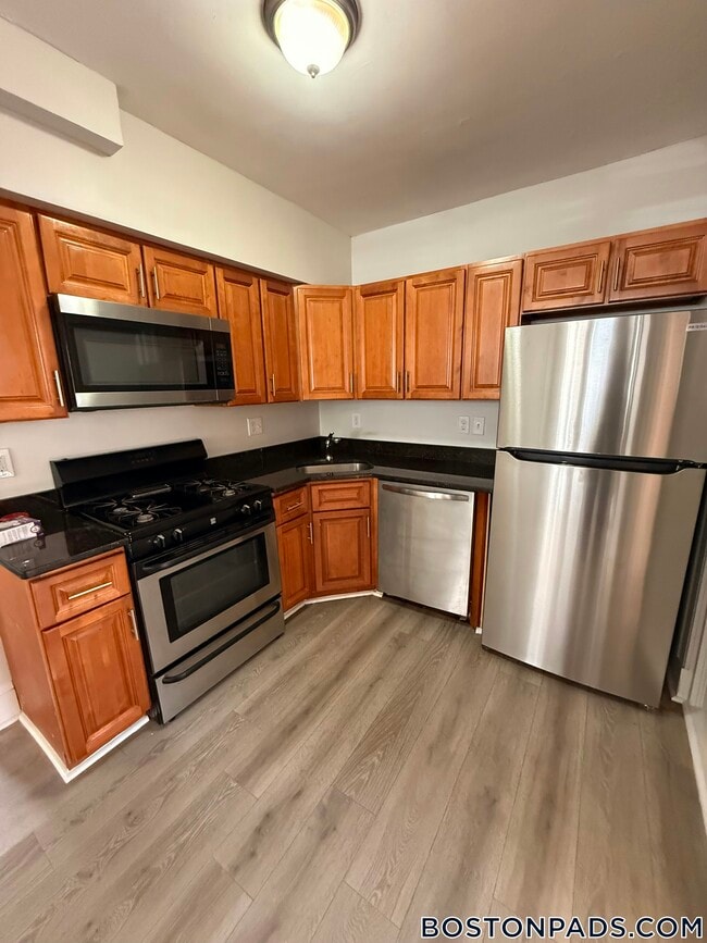 Photo - 241 Freeman St Unit B