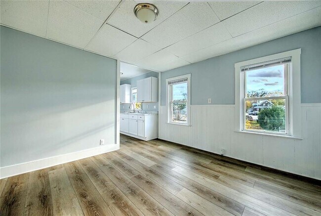 Photo - 68 Division St Unit 3