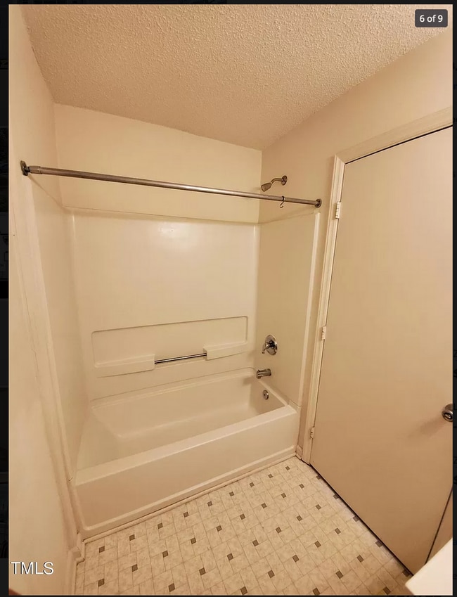 Photo - 1140 Carlton Ave Unidad 102