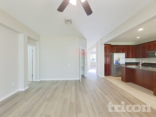 Photo - 13309 Fernow St