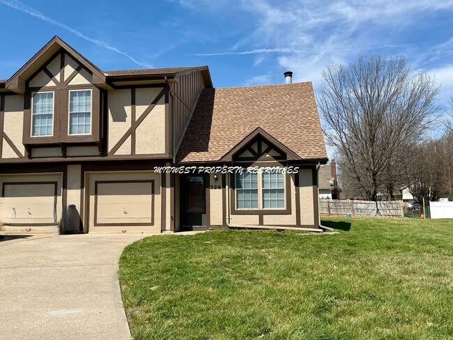 Photo - Charming 2bd 1.5 bath Duplex w/ Garage for Lease