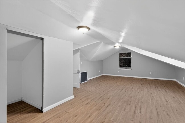 Photo - 18626 Dale St