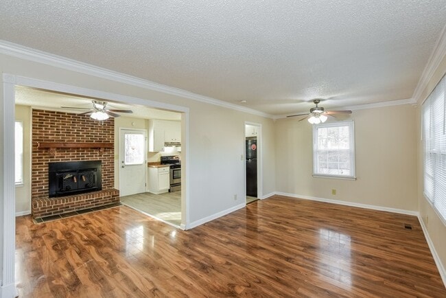 Photo - 112 Becky Ln