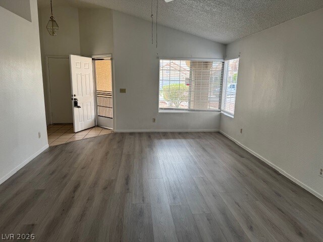 Photo - 1429 Lilac Breeze Cir