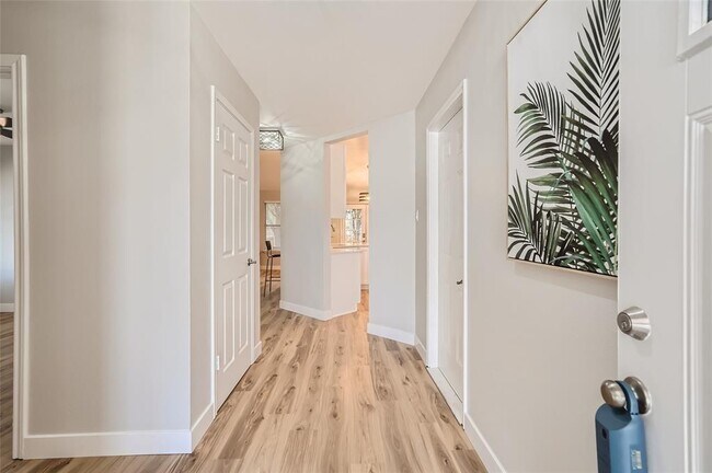 Photo - 1701 Hollow Tree Blvd