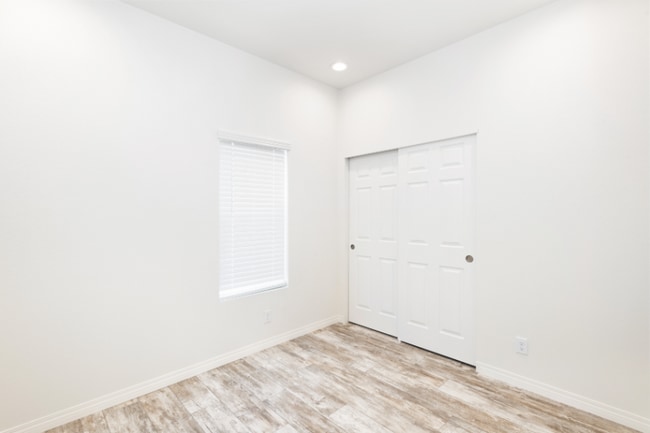 Photo - 35312 Santa Fe St