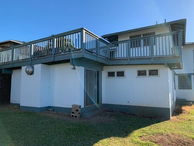 Building Photo - Noah Street Unit 2234 Noah Street Upstairs