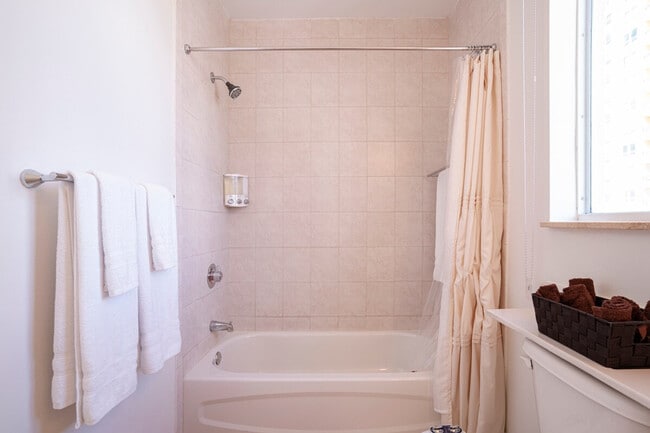 Photo - 2280 SW 32nd Ave Unit SI ID1056253P