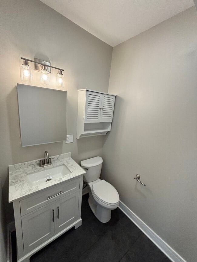 Photo - 2000 W Superior St Unit 4R