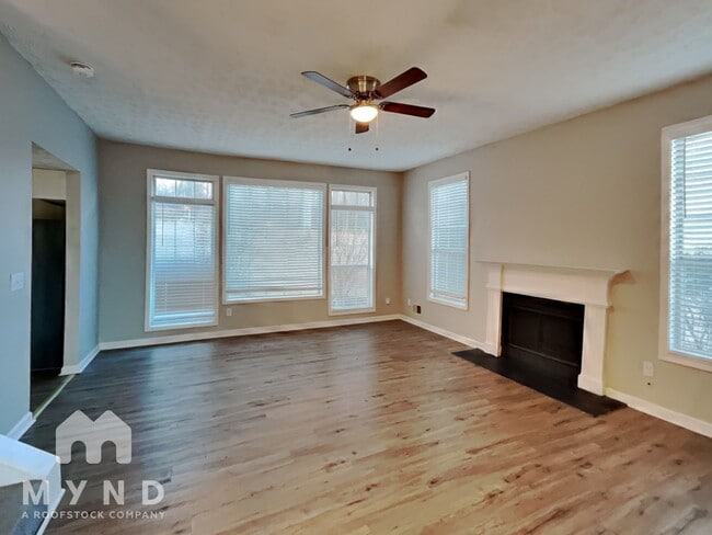 Photo - 2587 Riverwood Spring