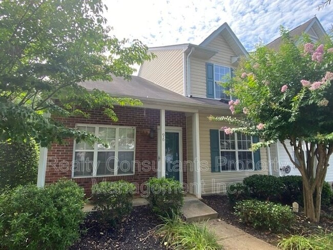 Building Photo - 96 Tannenbaum Cir