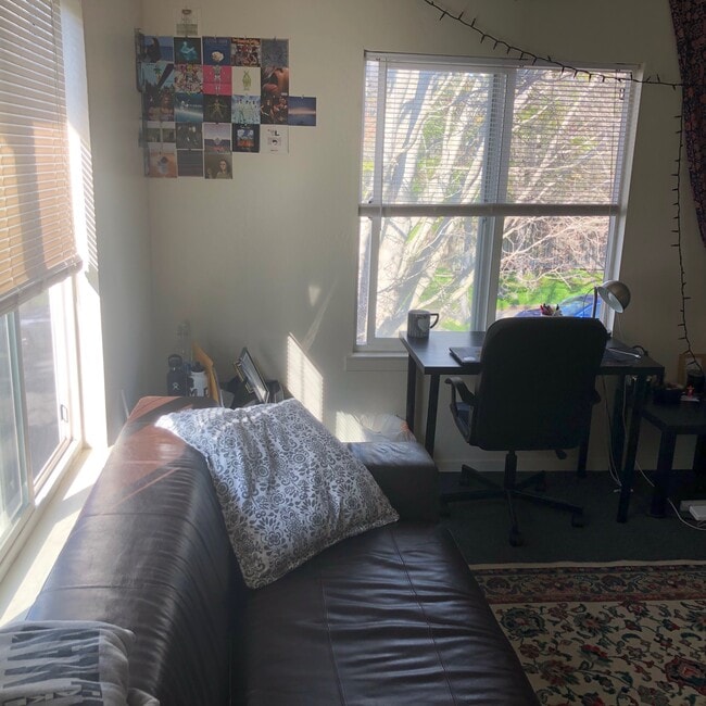 Photo - 2214 Parker St