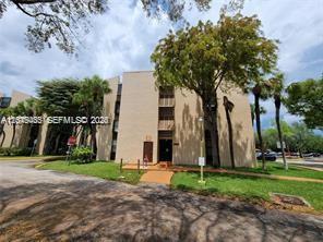 Building Photo - 14501 N Kendall Dr Unit 412H