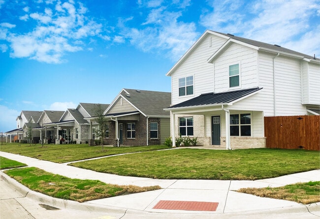 The Residences at Hudson Hollow