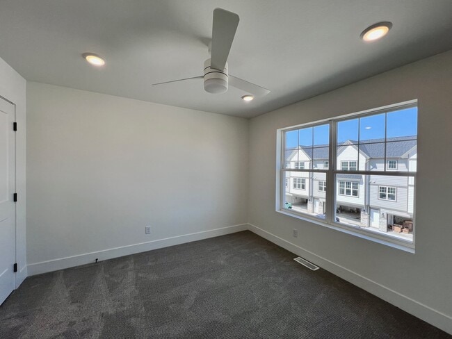 Walnut Crest Townhomes