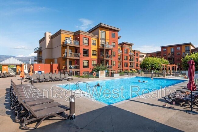 Building Photo - 654-654 Cook Rd