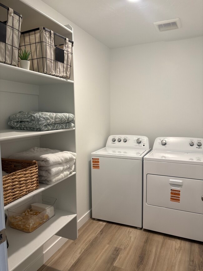 Photo - 1744 E Albion Dr