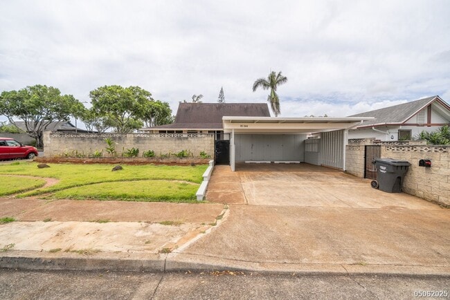 Building Photo - 4 BD/2 BA Home in Mililani (Available Now!) Small Pets Allowed