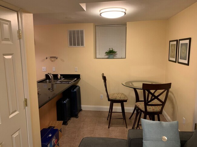 Photo - 38 Phillips St Unit B