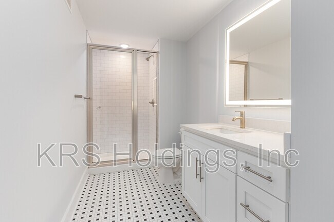 306 N Road St Unit 226