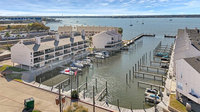 Building Photo - 3663 E NASA Pkwy Unit 407