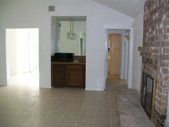 Photo - 2526 Valley Forest Dr