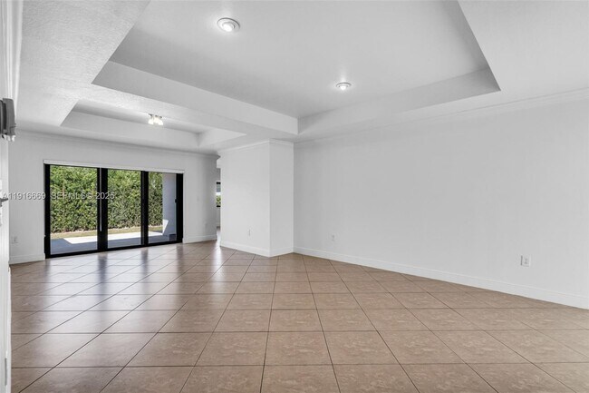 Photo - 15057 SW 32nd St