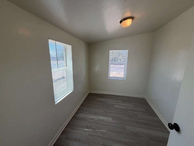 Photo - 1010 N Park Ave