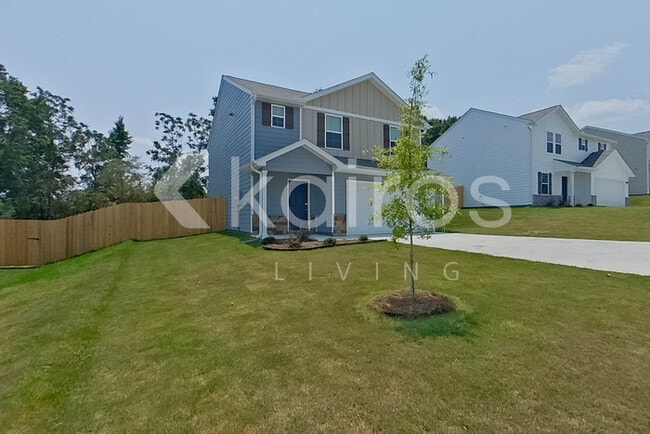 Photo - 140 George Oxford Dr