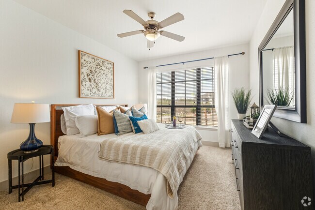 1BR, 1BA - 742SF - Bedroom