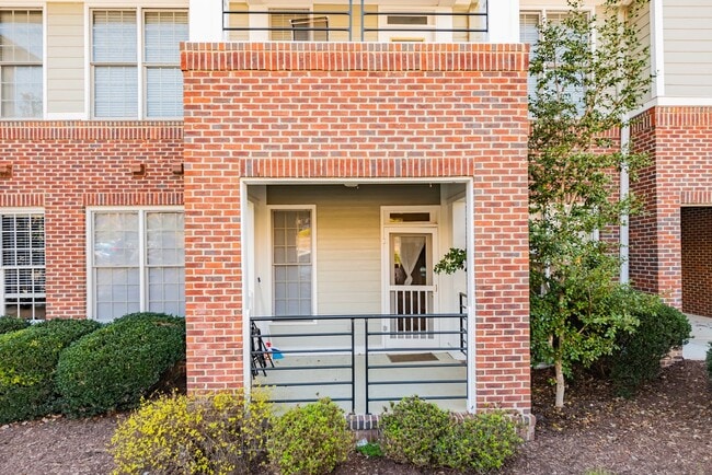 Building Photo - Cute & Cozy Condo in Southern Village!