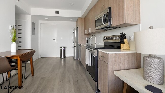 Photo - 1025 E 25th St Unit 622