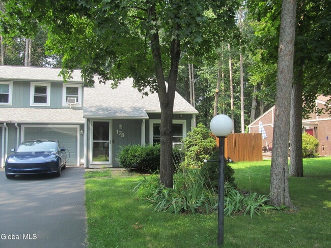 Building Photo - 178 Arrow Wood Pl