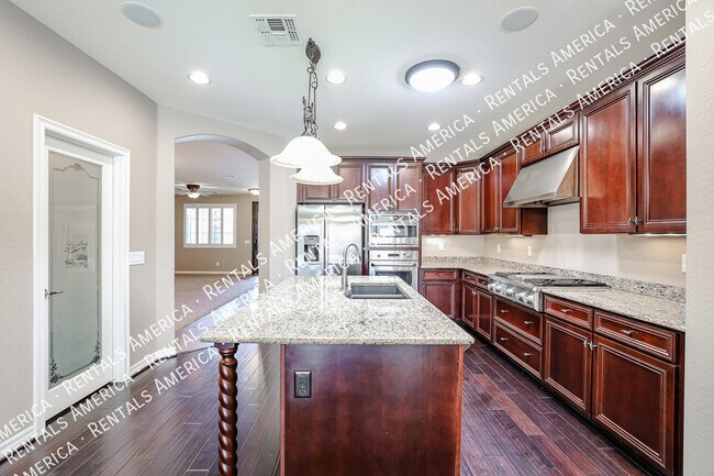 Photo - 613 W San Carlos Way