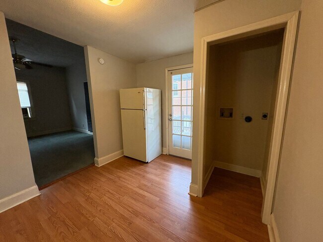 Photo - 743 Orange St Unit 3