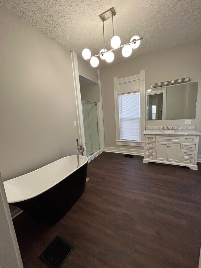 Photo - 709 N Jefferson St