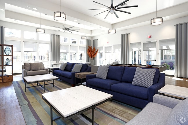 Interior Photo - Willow Oak Villas