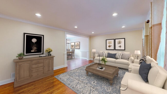 Living/Dining Room - 1327 Larchmont Dr