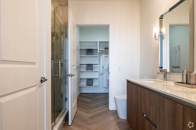 1 BR, 1 BA - 822SF