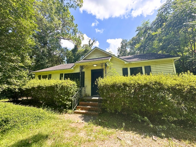 Photo - 4823 Auburn Dr N