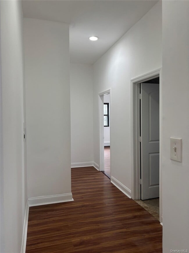 Photo - 77-19A Parsons Blvd