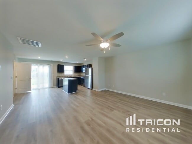 Photo - 2512 Solomon Ln