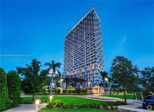 Building Photo - 2000 Metropica Wy Unit 1602 Rental