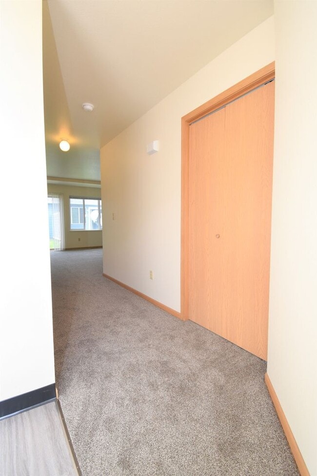 Building Photo - 2411 Wheeler Dr Unit C Rental